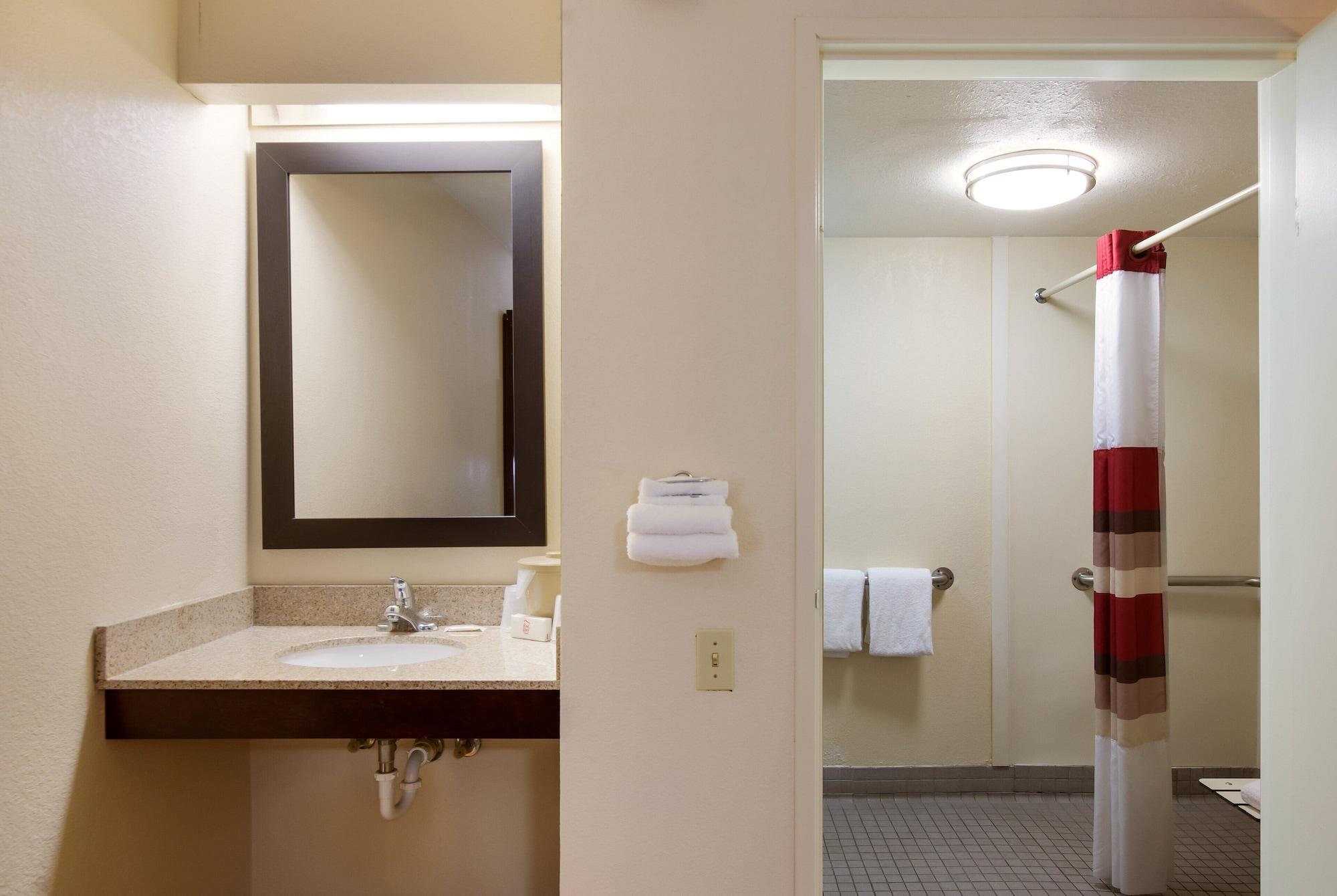 Red Roof Inn Grand Rapids Airport Cascade Екстер'єр фото