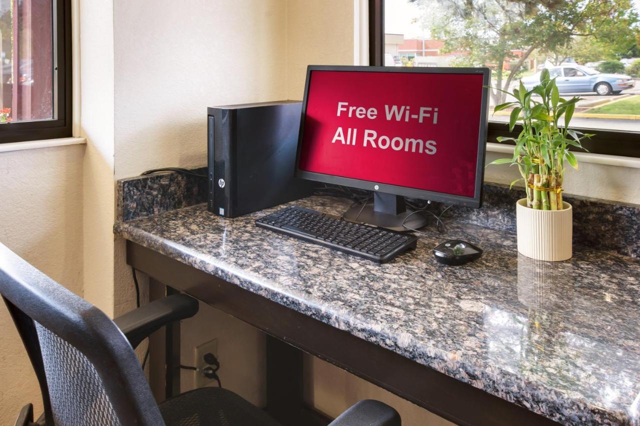 Red Roof Inn Grand Rapids Airport Cascade Екстер'єр фото